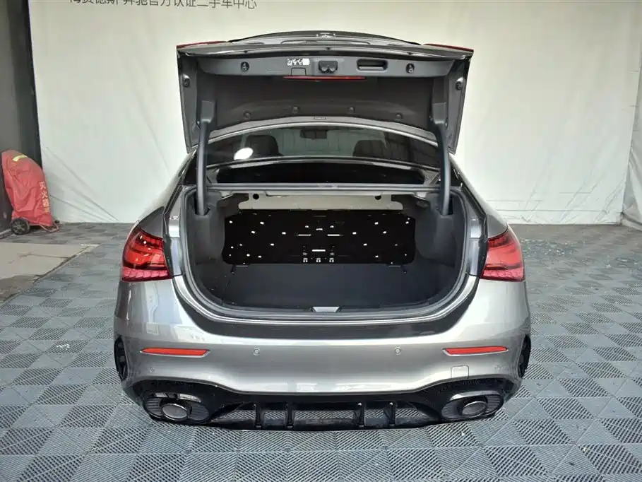 Mercedes-Benz A-Class AMG 2024 — фото 13