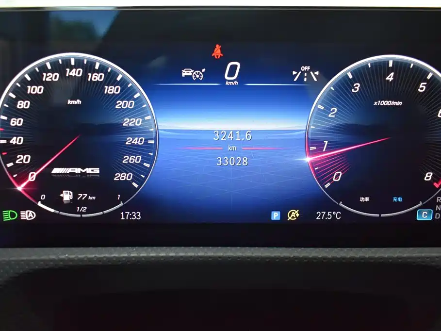 Mercedes-Benz A-Class AMG 2024 — фото 4