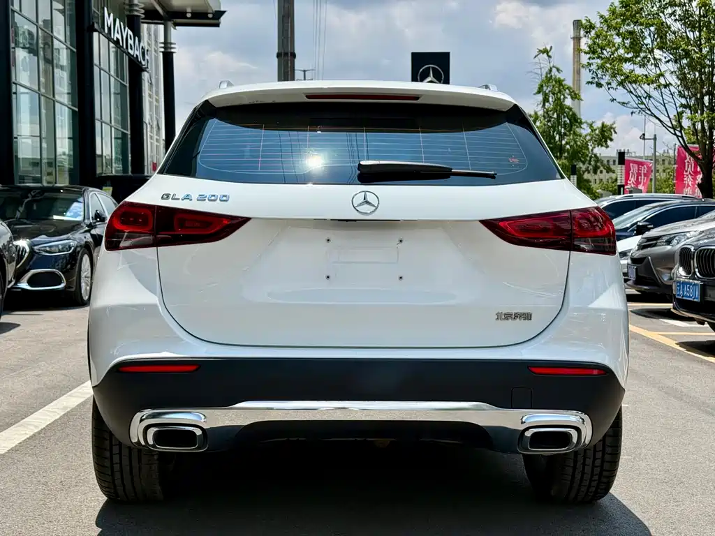 Mercedes-Benz GLA 2023 — фото 6