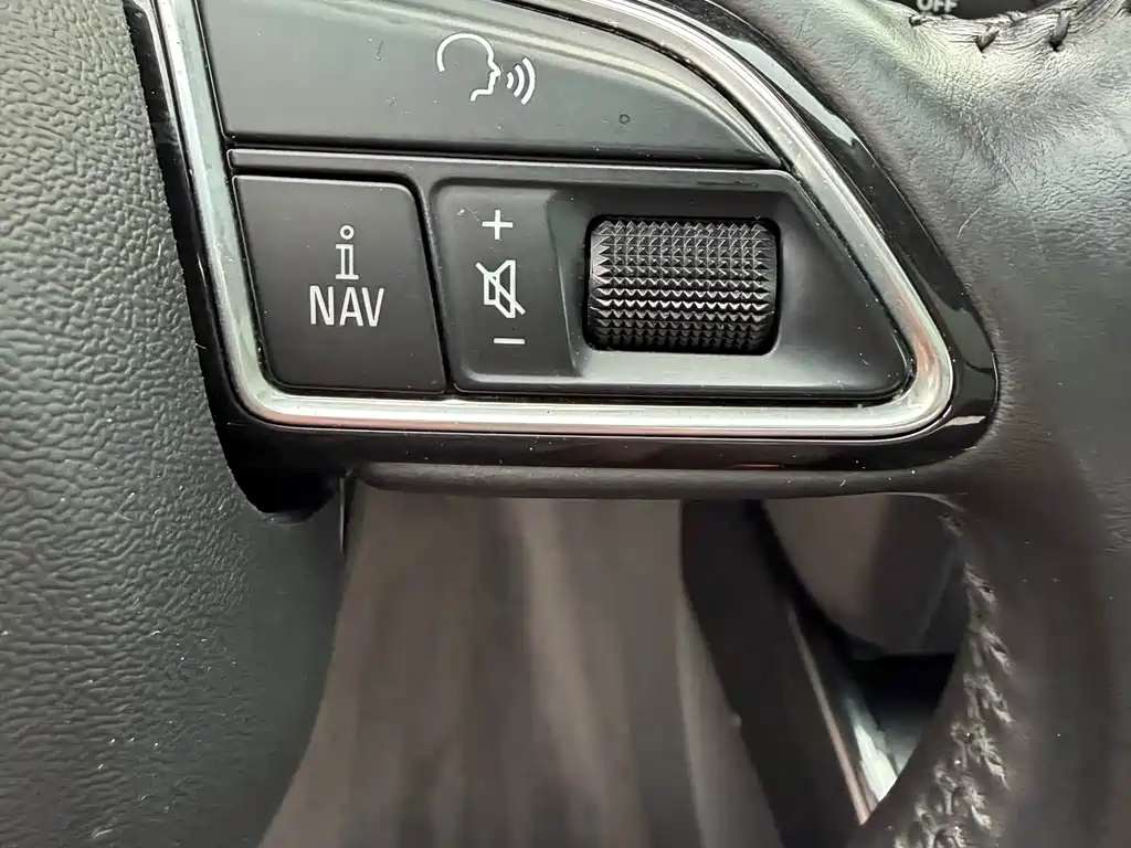 Audi Q5 2017 — фото 28
