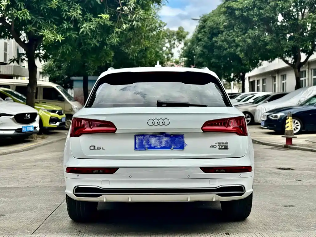 Audi Q5L 2021 — фото 20