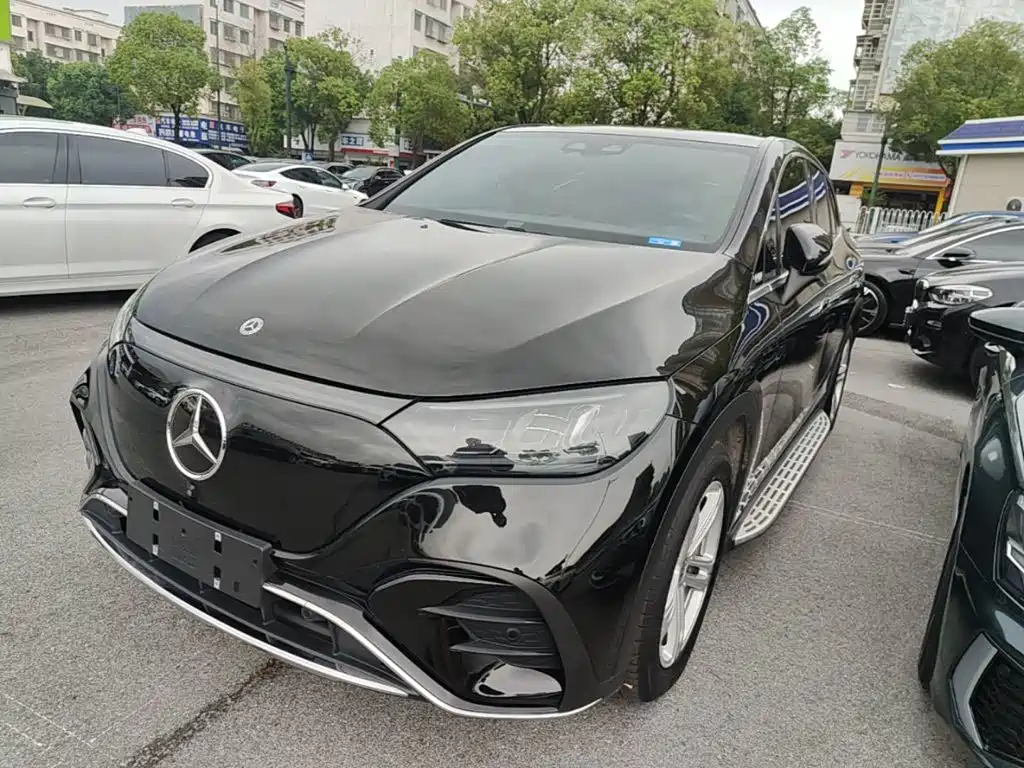 Mercedes-Benz EQE SUV 2025