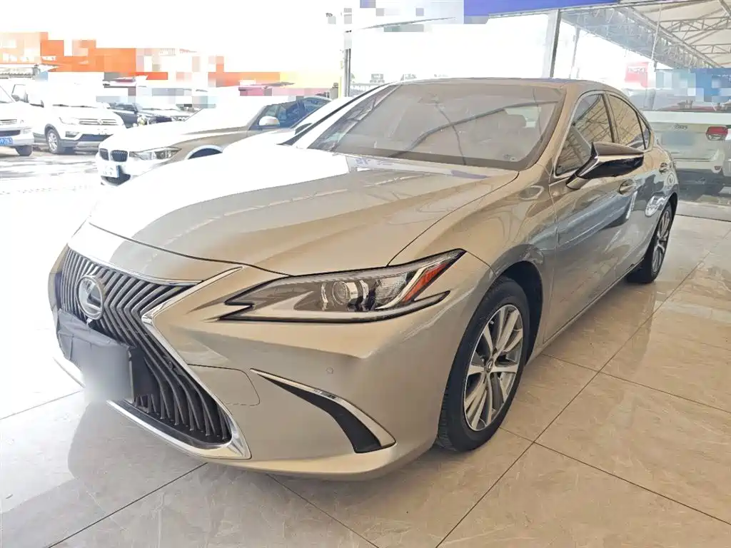 Lexus ES 2020 — фото 2