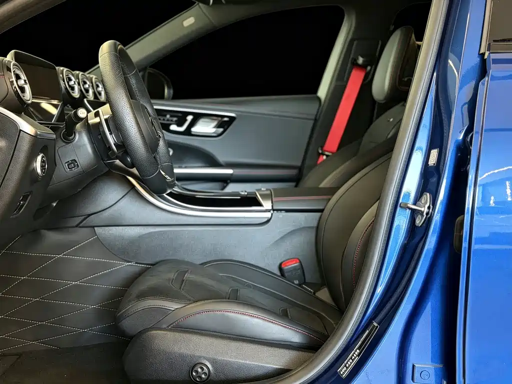 Mercedes-Benz C-Class AMG 2025