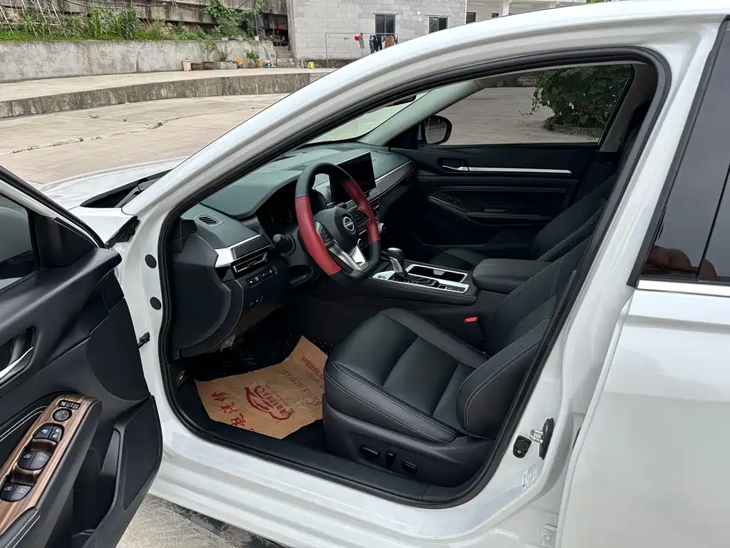 Nissan Teana 2026