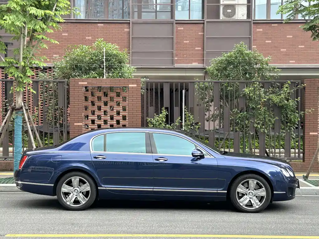 Bentley Flying Spur 2012