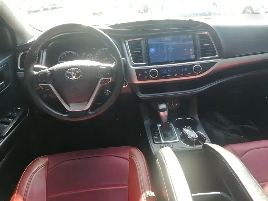 Toyota Highlander 2019 — фото 10
