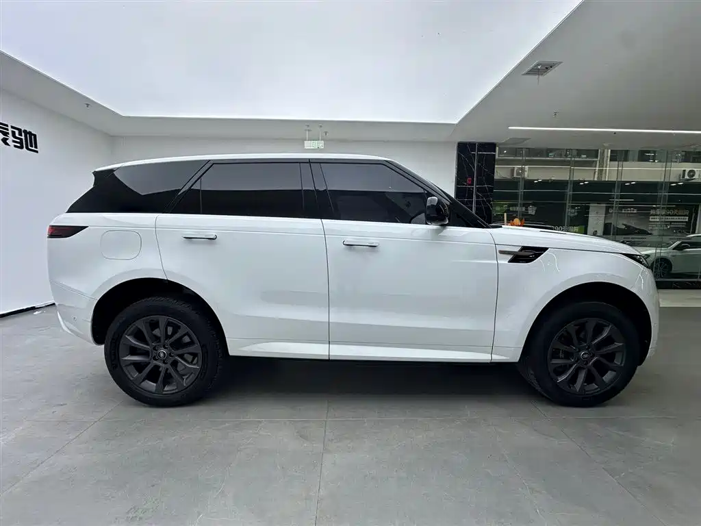 Land Rover Sport 2023 — фото 3
