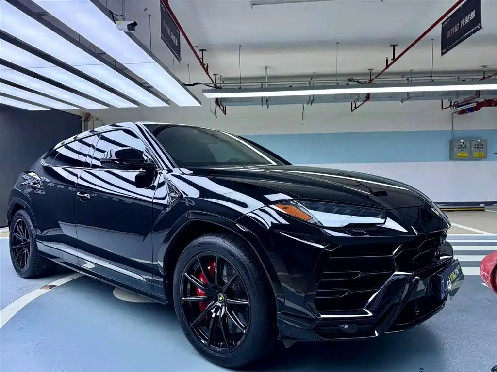 Lamborghini Urus 2020 — фото 5