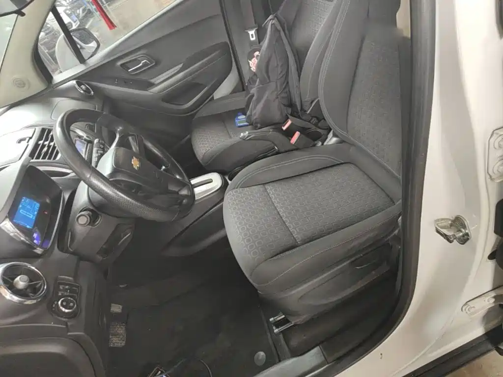 Chevrolet Trax 2015 — фото 15