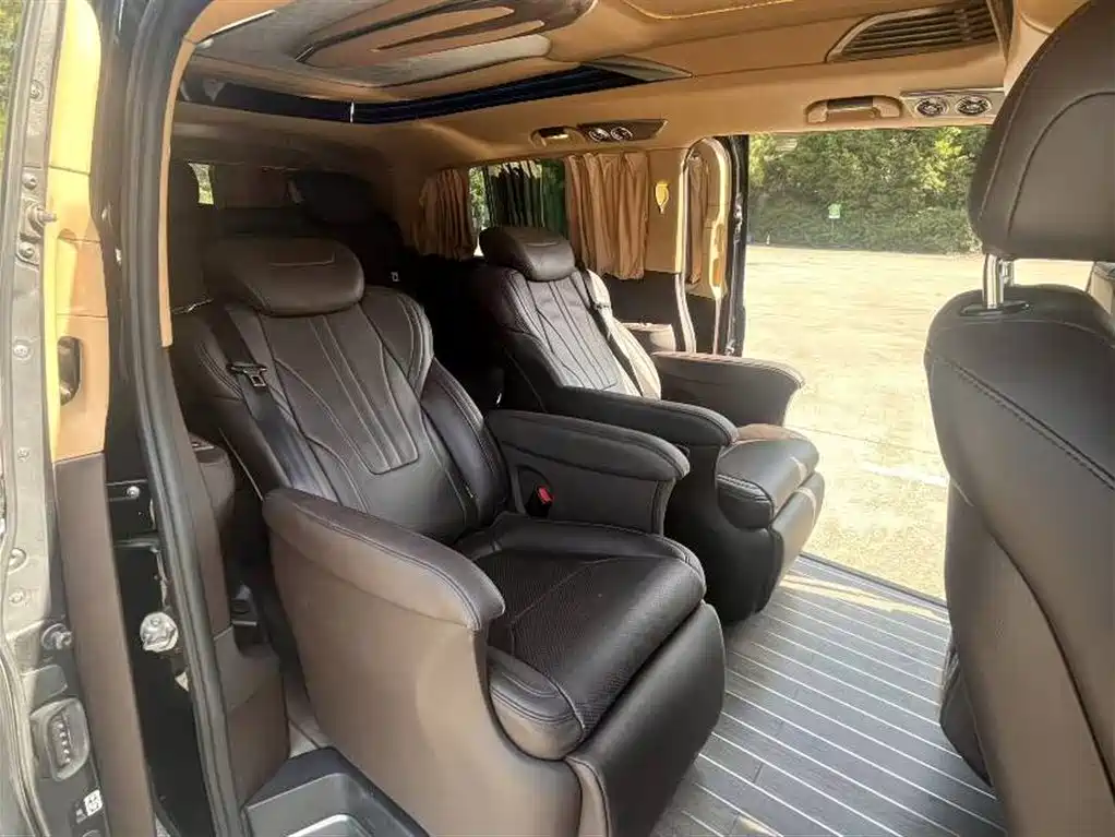 Mercedes-Benz Vito 2022 — фото 15