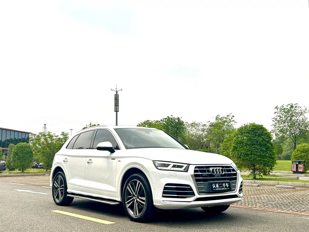 Audi Q5L 2020 — фото 4