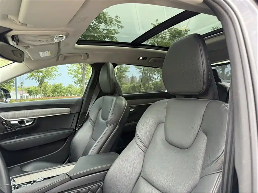 Volvo S90 2021 — фото 18