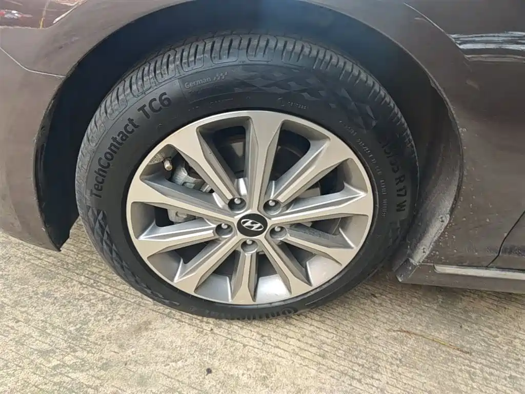 Hyundai Sonata 2017 — фото 23