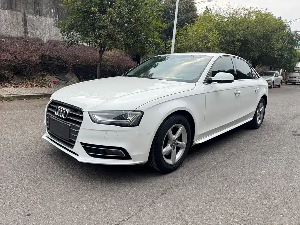 Audi A4L 2016