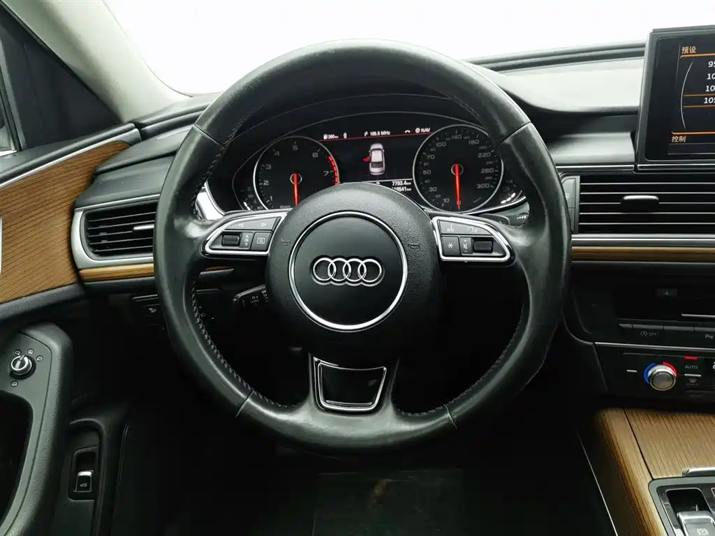 Audi A6L 2018 — фото 11