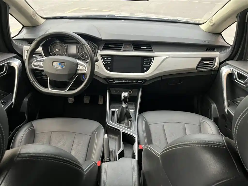 Geely Vision X3 2020 — фото 16