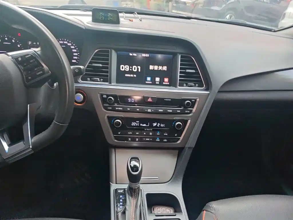 Hyundai Sonata 2017 — фото 13