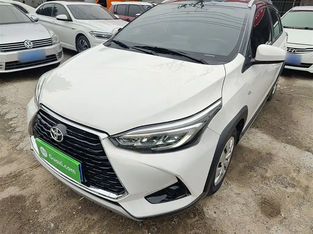 Toyota Yaris L 2022