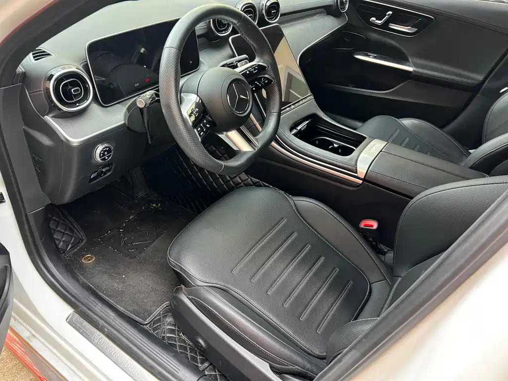 Mercedes-Benz C-Class 2023 — фото 5