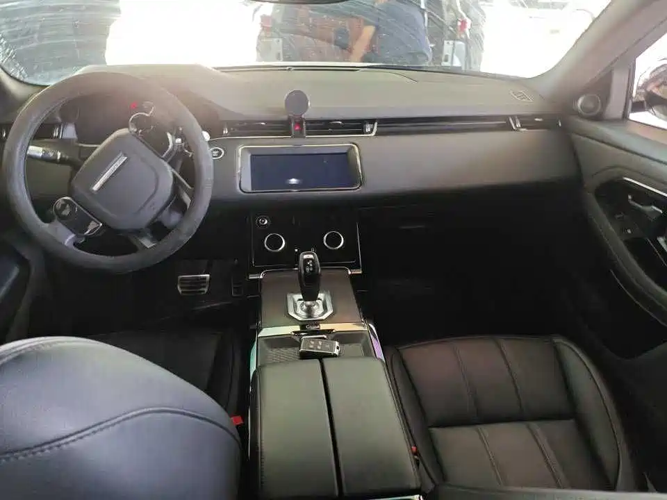 Land Rover Evoque 2021 — фото 5