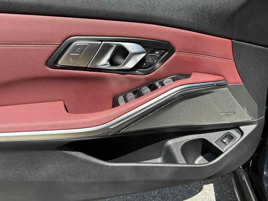 BMW 3 Series 2021 — фото 14