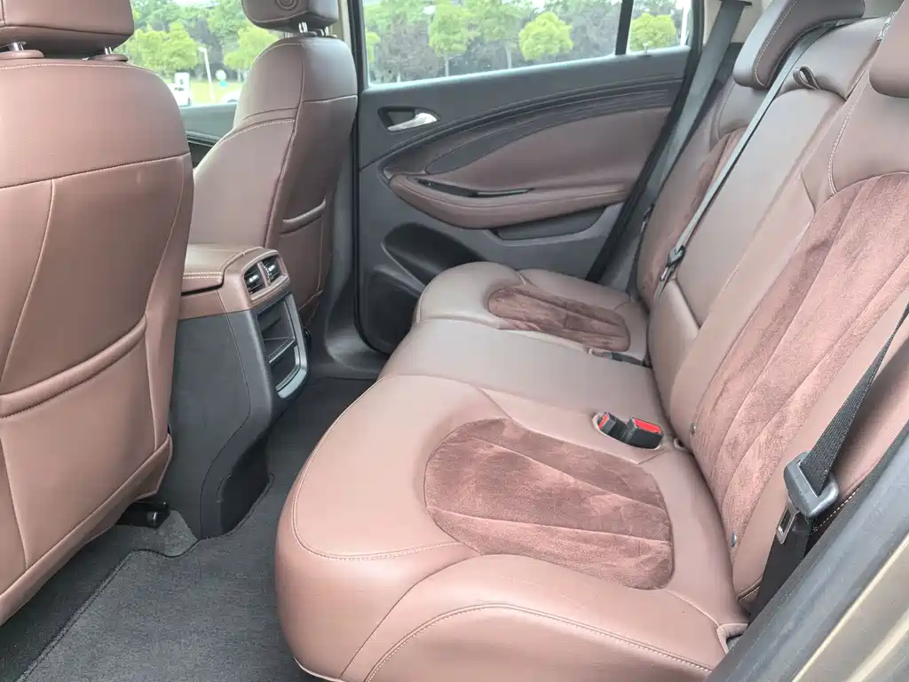 Buick Envision Plus 2016 — фото 12