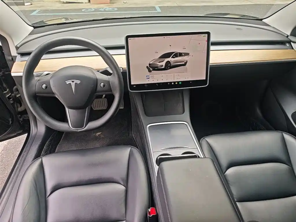 Tesla Model 3 2023 — фото 10