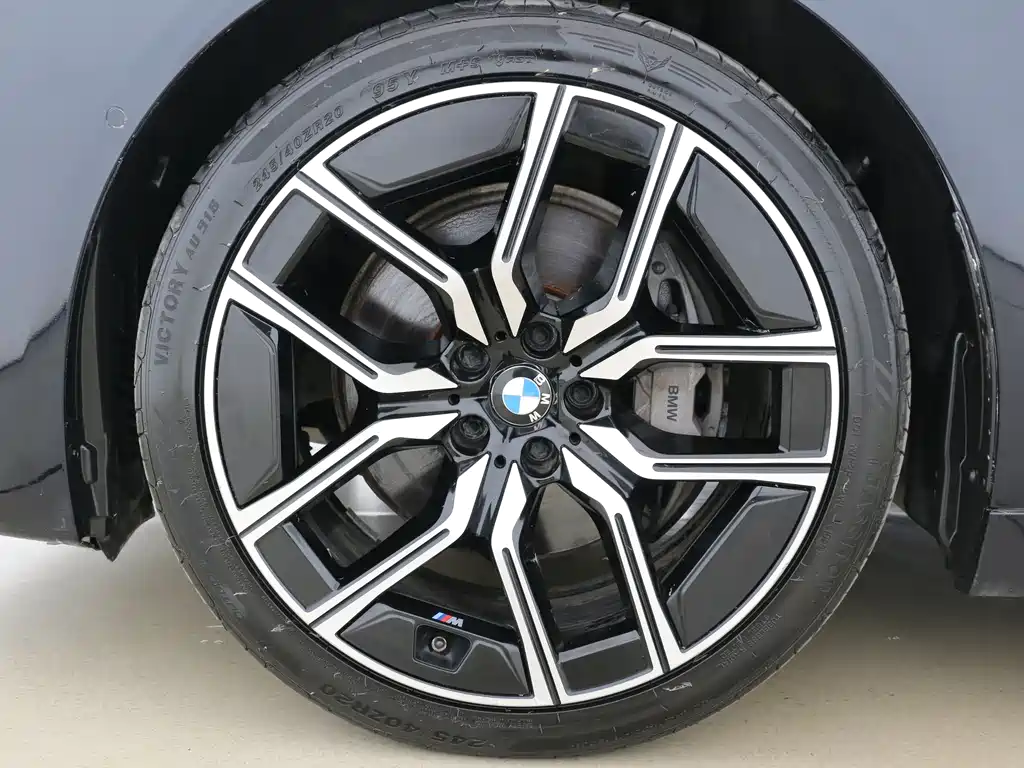 BMW 7 Series 2019 — фото 11