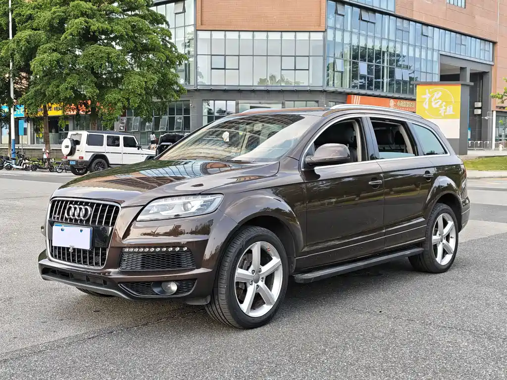 Audi Q7 2014 — фото 1