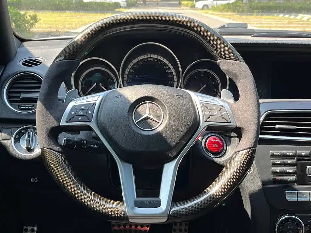 Mercedes-Benz C-Class AMG 2014 — фото 8