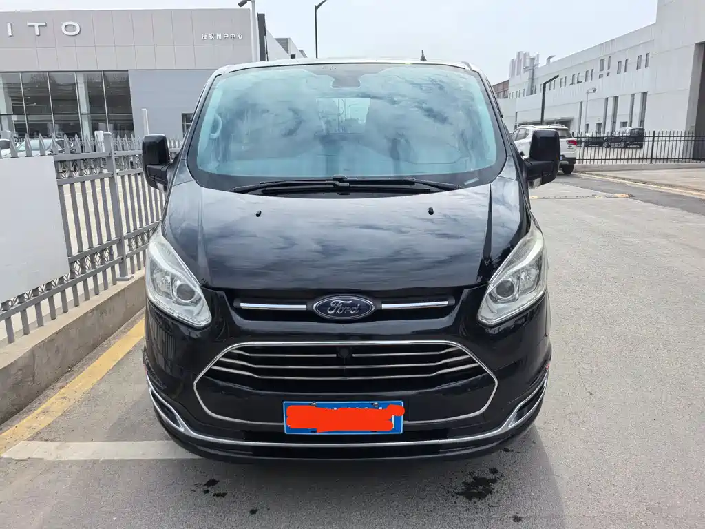 Ford Tourneo 2018 — фото 2