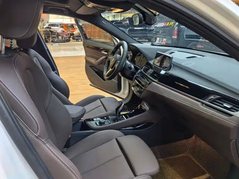 BMW X2 2020 — фото 16
