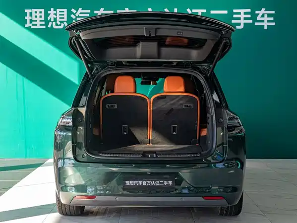 Li Auto L8 2023