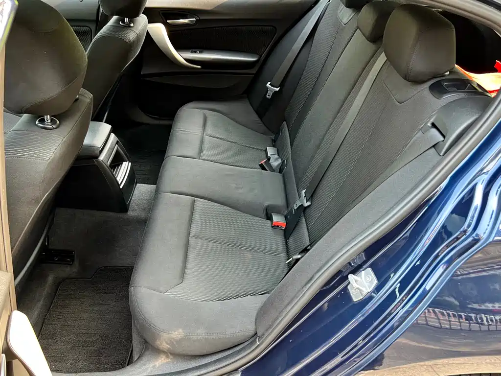 BMW 1 Series 2013 — фото 13