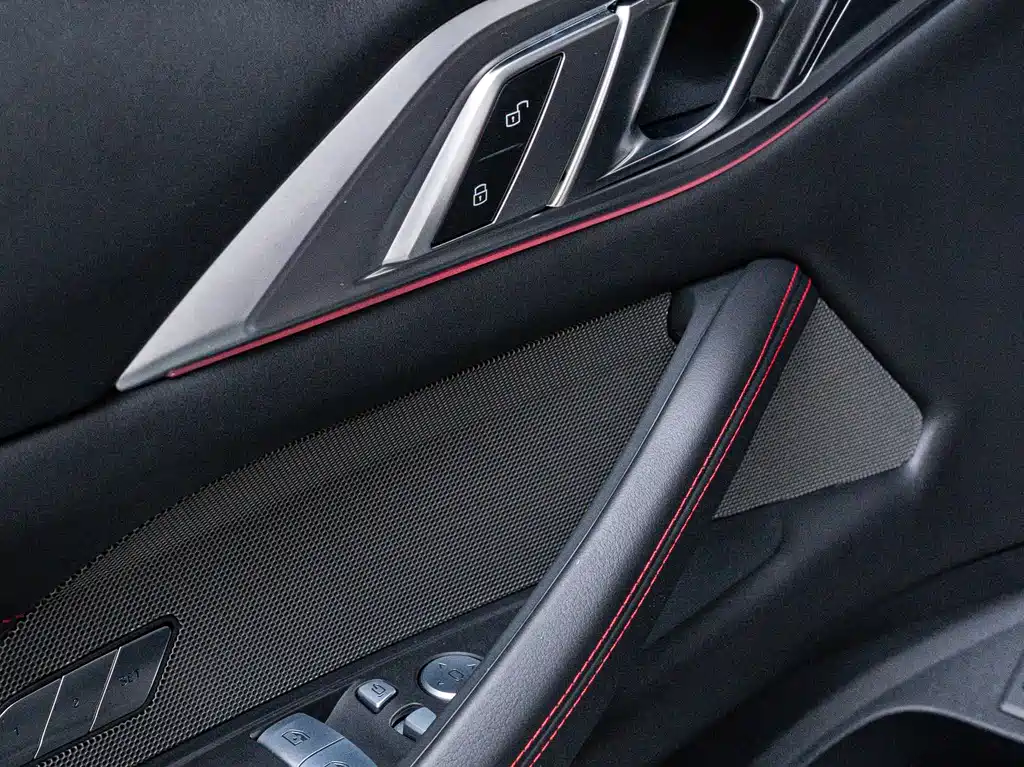 BMW M4 2025 — фото 18