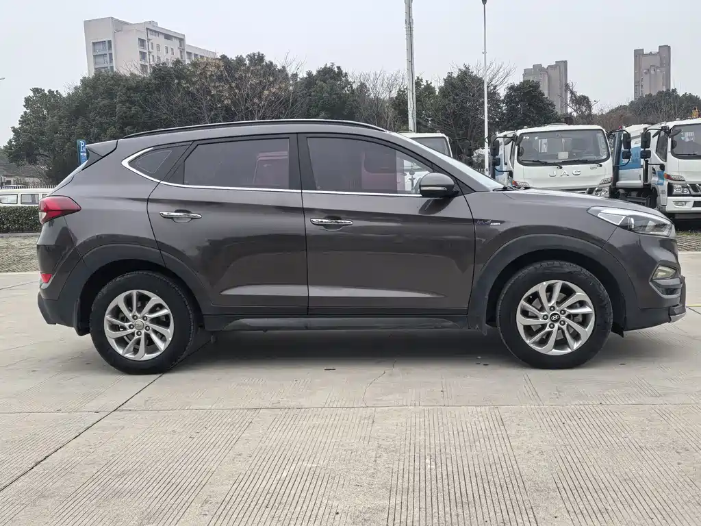 Hyundai Tucson 2016 — фото 2