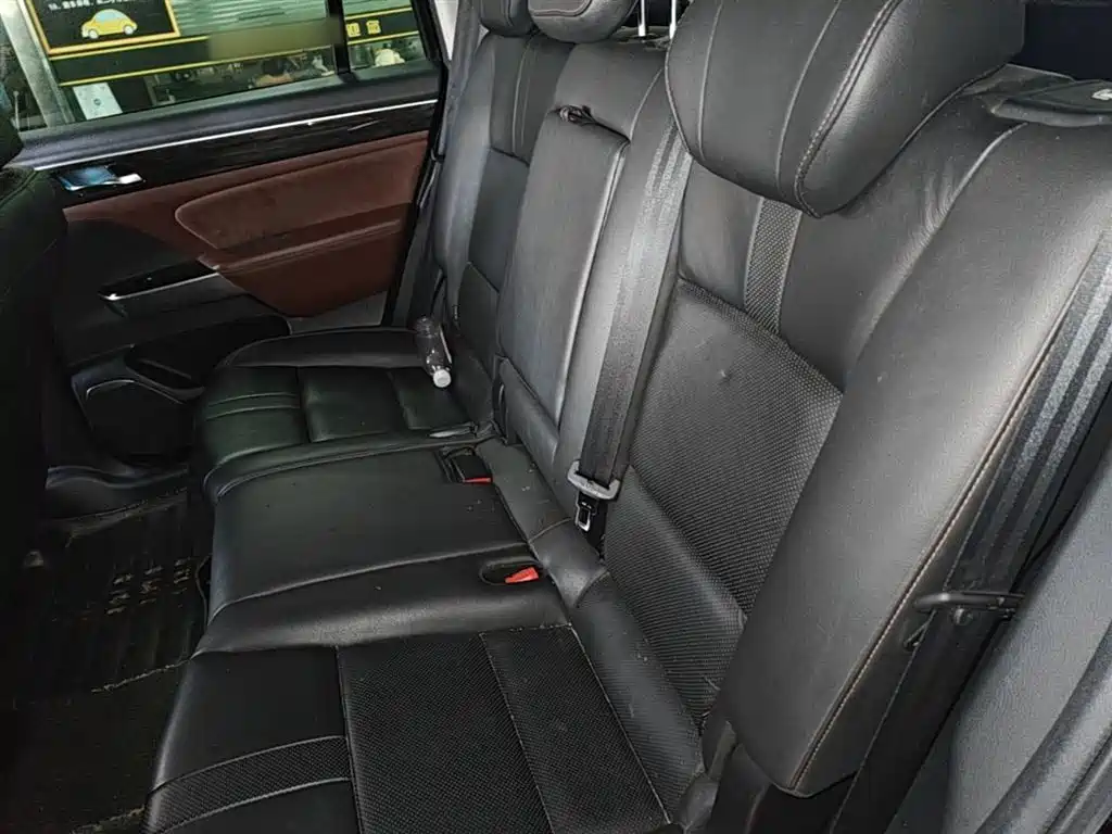 GAC Motor Trumpchi GS8 2017 — фото 17