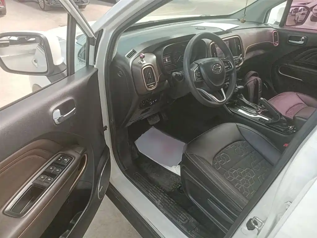 GAC Motor Trumpchi GS3 2019 — фото 16
