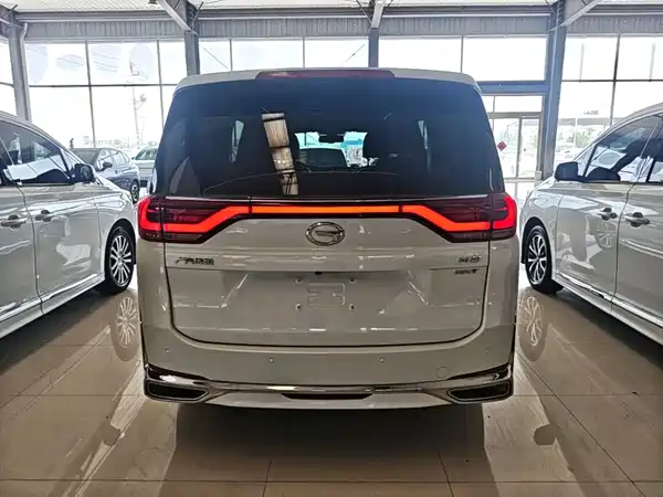 GAC Trumpchi M8 2022