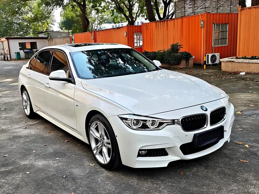 BMW 3 Series 2018 — фото 3