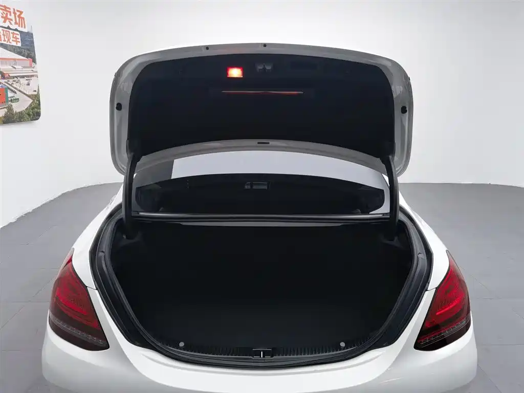 Mercedes-Benz C-Class 2020 — фото 16
