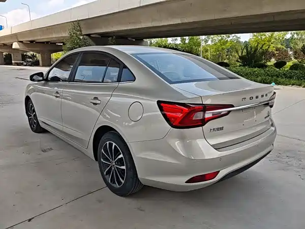 Roewe i5 2021