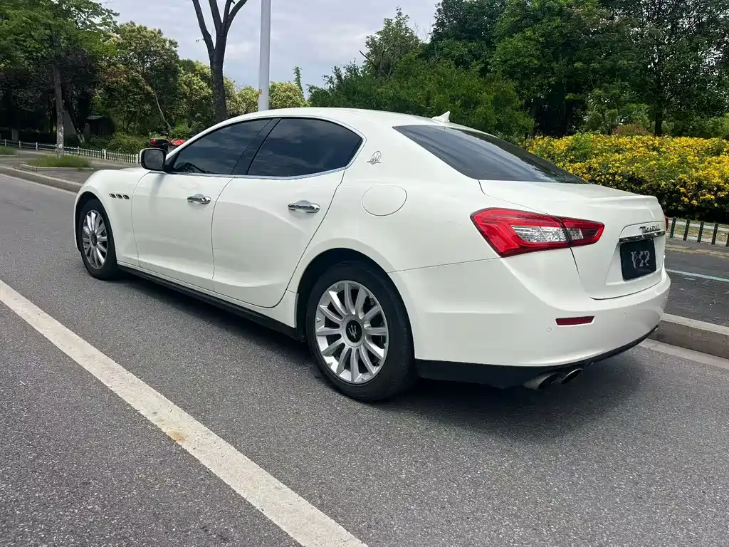 Maserati Ghibli 2015 — фото 7