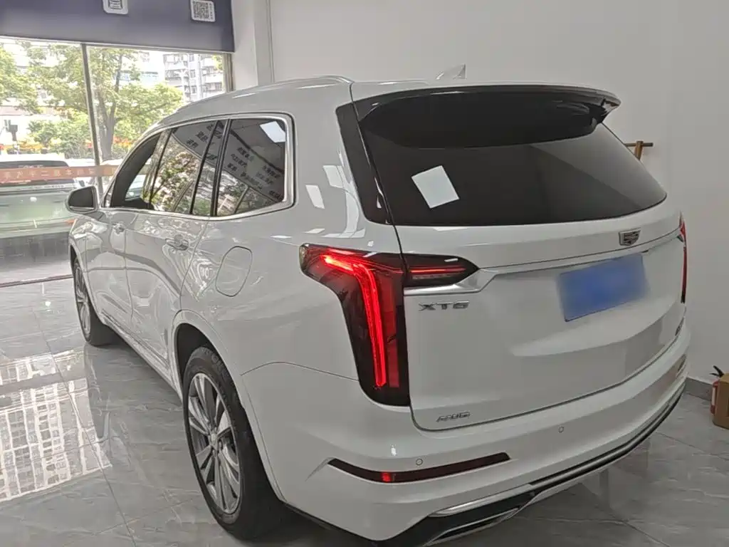 Cadillac XT6 2021
