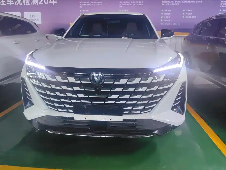 Changan UNI-Z 2025 — фото 2