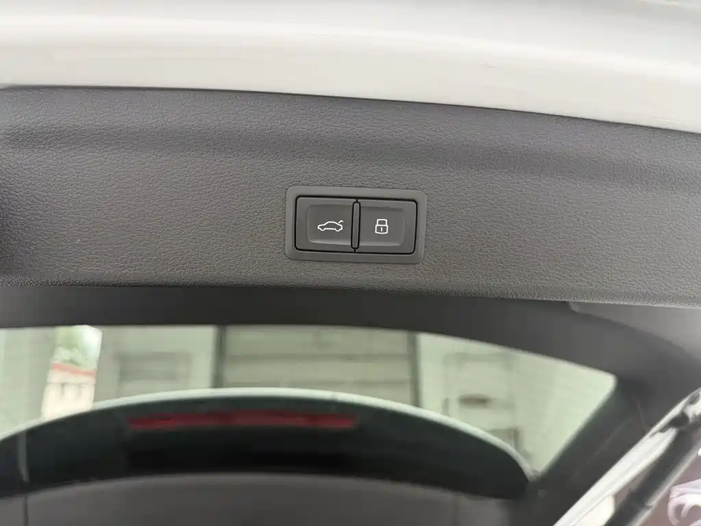Audi Q3 2023 — фото 14
