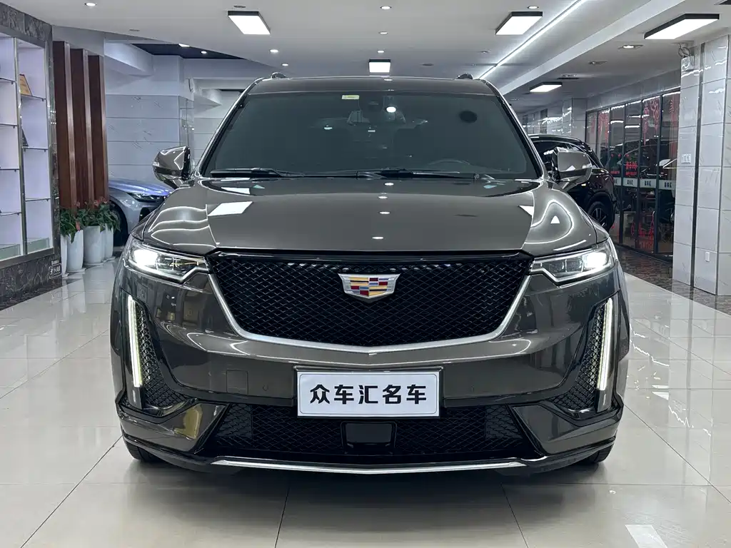 Cadillac XT6 2021 — фото 2