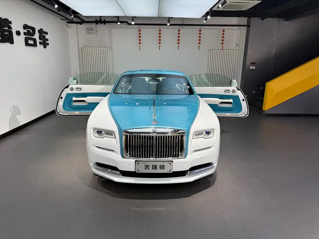 Rolls-Royce Wraith 2019 — фото 16