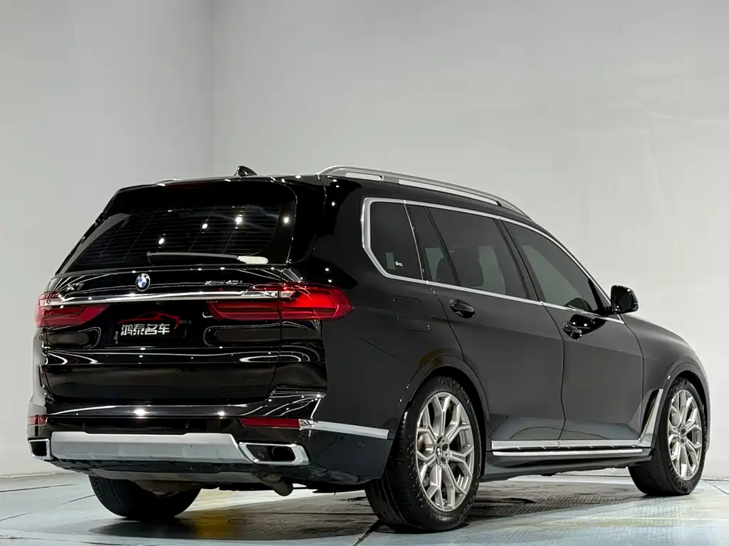 BMW X7 2021 — фото 23
